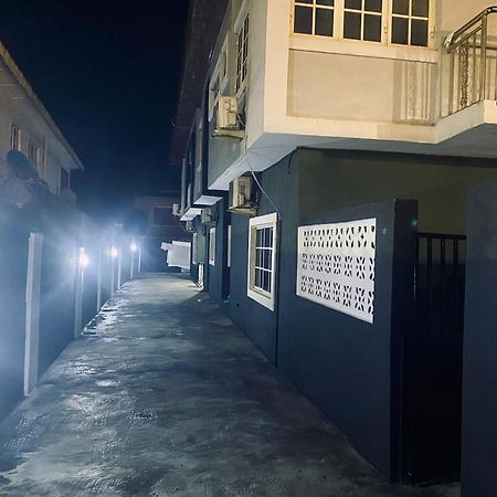 Haute Aparthotel Ikeja Extérieur photo